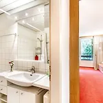 Zentral By A-appartments *